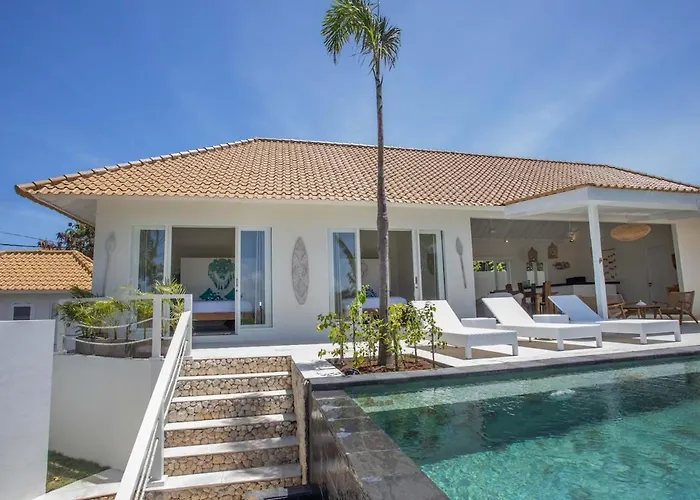 Beautifull 3 Bedroom Shanti Sea View Villa *