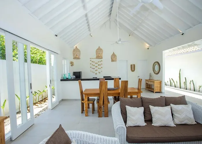 Beautifull 3 Bedroom Shanti Sea View Nusa Lembongan (Bali)