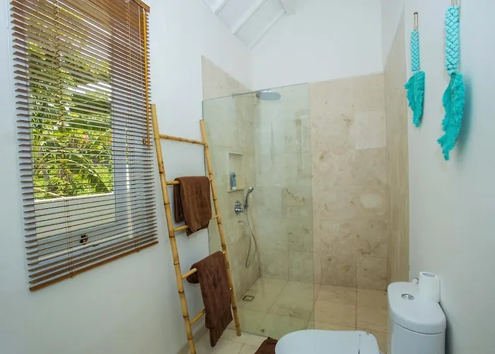Beautifull 3 Bedroom Shanti Sea View