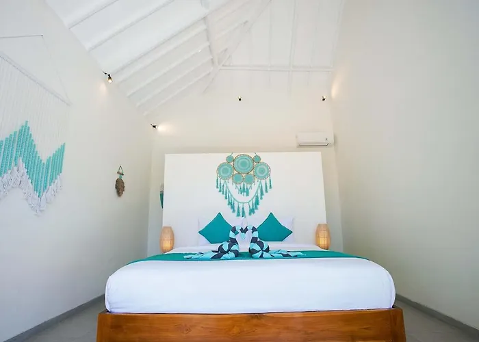 Beautifull 3 Bedroom Shanti Sea View Villa *