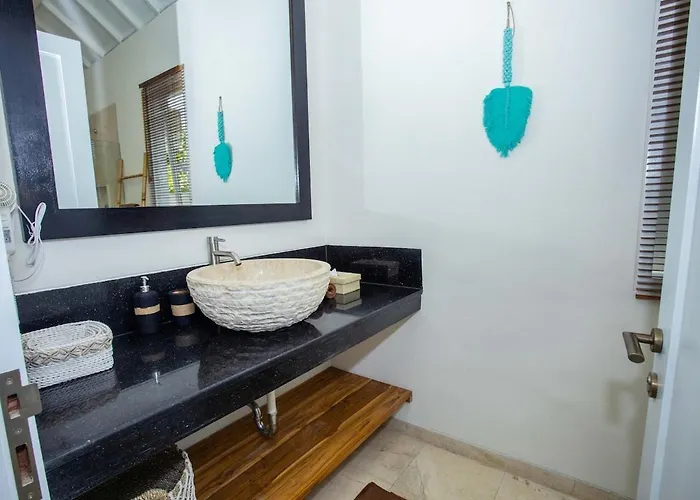 Beautifull 3 Bedroom Shanti Sea View Nusa Lembongan (Bali)