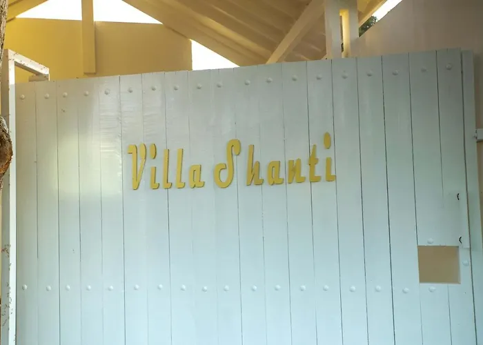 Beautifull 3 Bedroom Shanti Sea View * Nusa Lembongan (Bali)